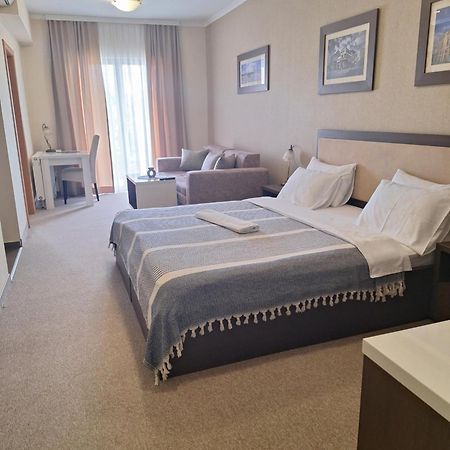 Garni Hotel Ema 크라구예바츠 외부 사진